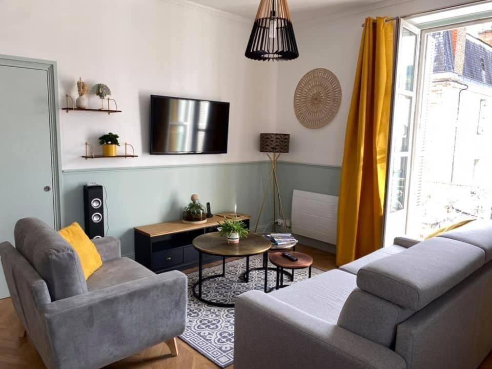 Magnifique Appartement Climatise - Classe 4 Etoiles Terrasson Bagian luar foto